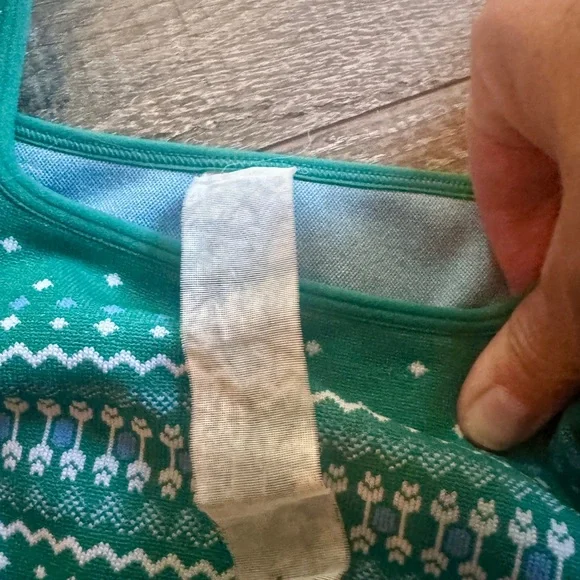 Fabletics Green and White Activewear Set - Picture 5 of 12